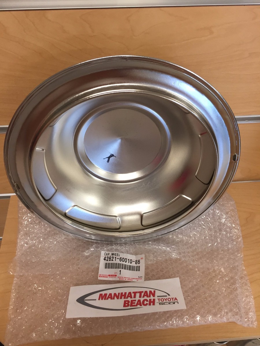 TOYOTA FJ40 FJ45 FJ55 LAND CRUISER WHEEL COVER HUB CAP OEM 42621