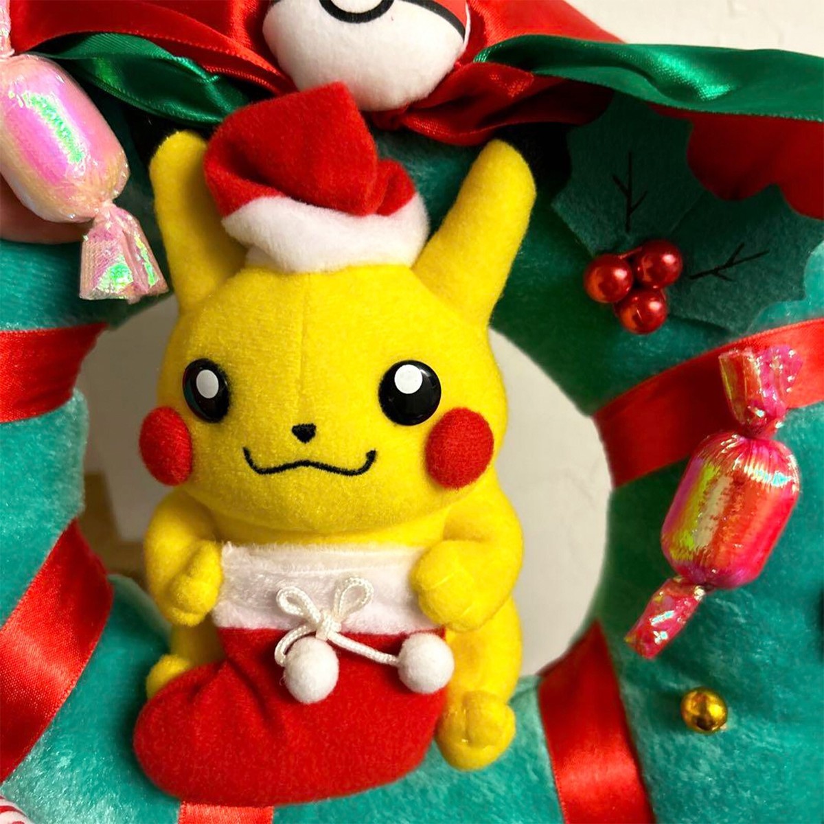 Pokémon Center CHRISTMAS 2005 Pikachu Plush Stuffed Christmas