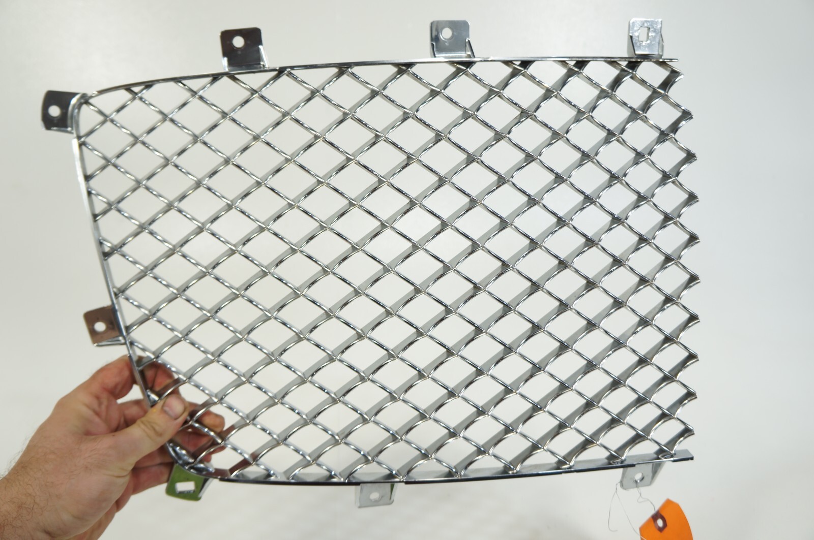 17-19 Bentley Bentayga PASSENGER RH side CHROME grille insert radiator grill OEM