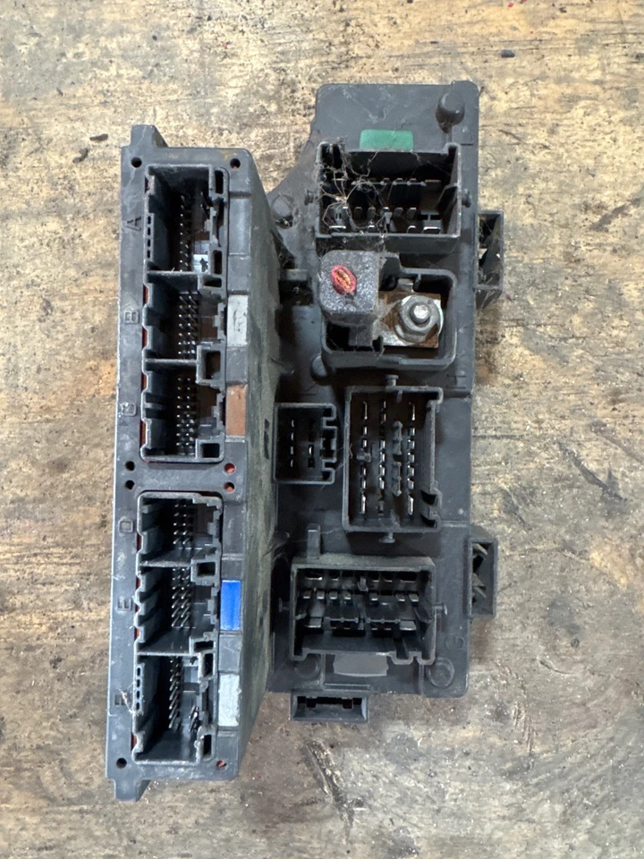 2007 07 PATRIOT CALIBER COMPASS FUSEBOX POWER RELAY TIPM MODULE BCM P04692207AF - Image 4 of 4