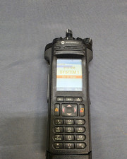 Motorola APX7000 UHF R2 700 /800 MHz Two Way Radio H97TGD9PW1AN Line on Display