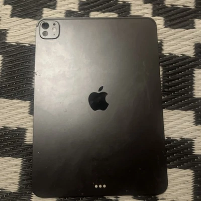 Apple iPad Pro 11-inch (M4) · 256GB · Wi-Fi