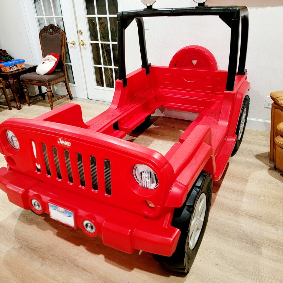Vintage Jeep Wrangler Toddler to Twin Convertible Bed Red Lights Up