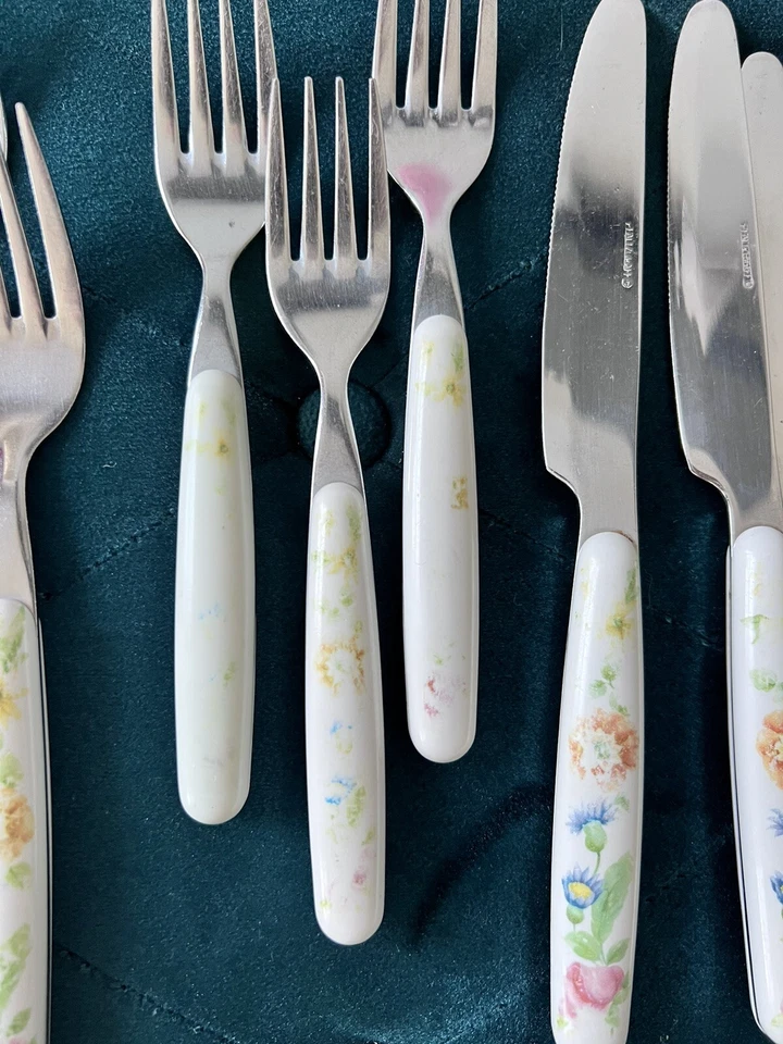 Pfaltzgraff Flatware Emma 18 pc Place Settings Floral Vintage See Description - Image 3 of 4