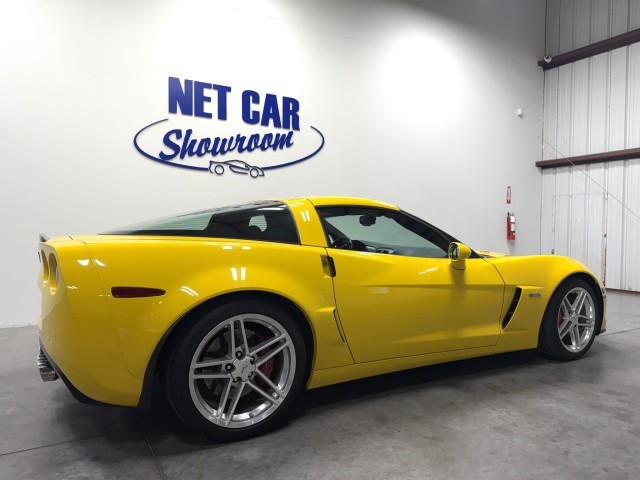 2007 Yellow Chevrolet Corvette   | C6 Corvette Photo 10