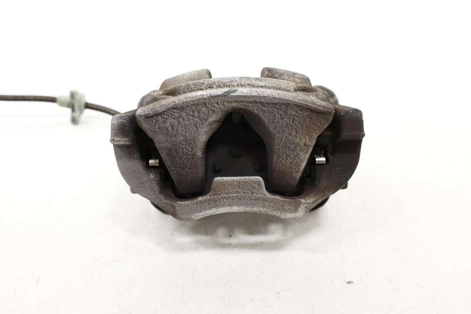 BMW 228I F44 2021-2024 PINZA DE FRENO DE DISCO DEL LADO DEL PASAJERO DELANTERO DERECHO OEM Foto 2 de 4