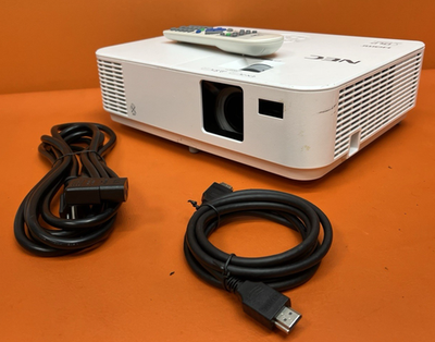 NEC VE303X HDMI Projector w/Remote 3000 Lumens 1024x768 769 Lamp