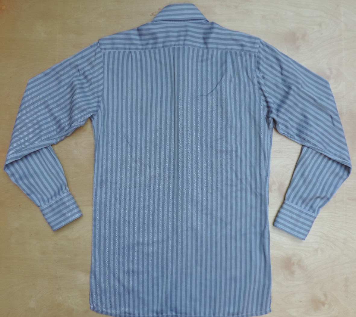 FILA Camicia RICHARD JAMES Savile Row tessuto bianco e nero a righe spina di pesce 15 38 usata in ottime condizioni