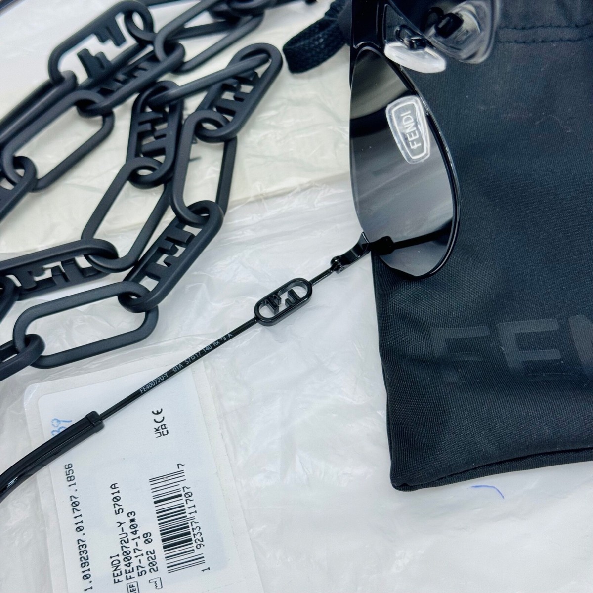 FENDI O'LOCK 40072 Black FF Lock Logo Chain Unisex Metal Pilot