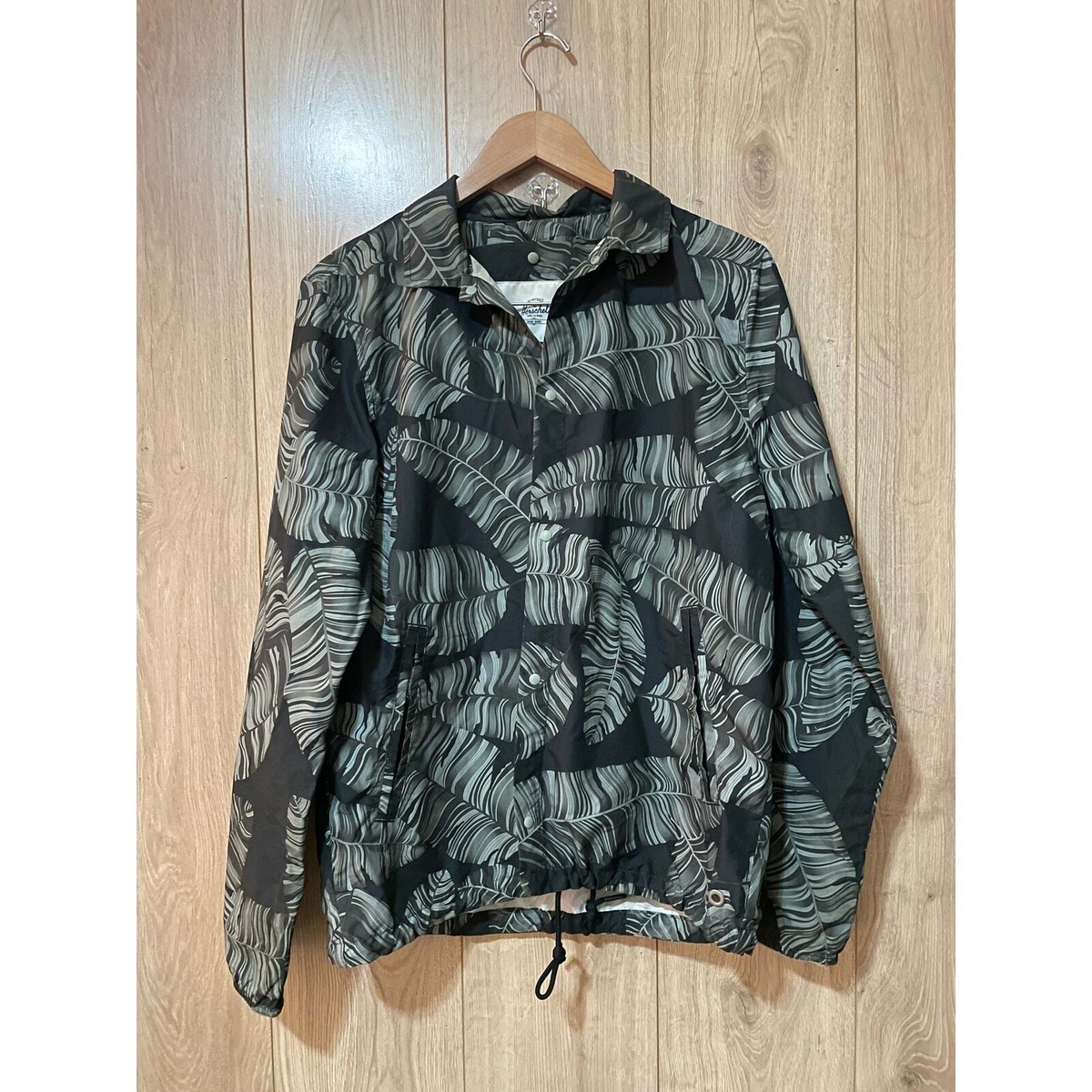 Herschel Supply Coach Voyage Jacket size S Green