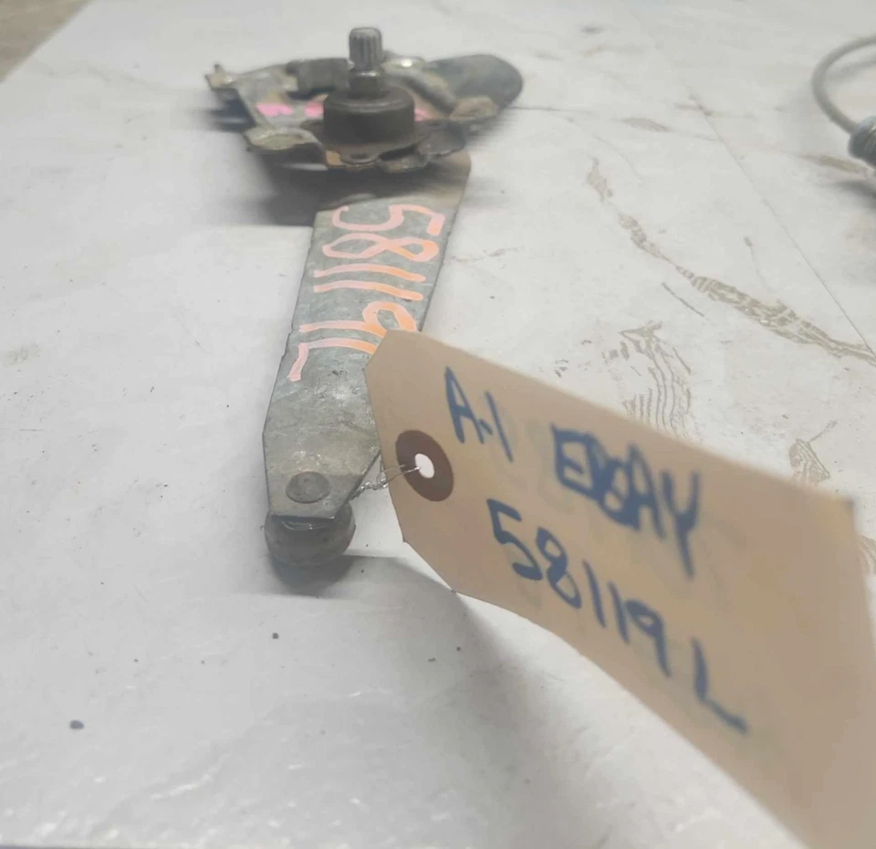 1989-1992 CHEVY GEO PRIZM ВОДИТЕЛЬ ЛЕВОЕ ЗАДНЕЕ СТЕКЛО РЕГУЛЯТОР РУЧНОЙ OEM - Изображение 4 из 4