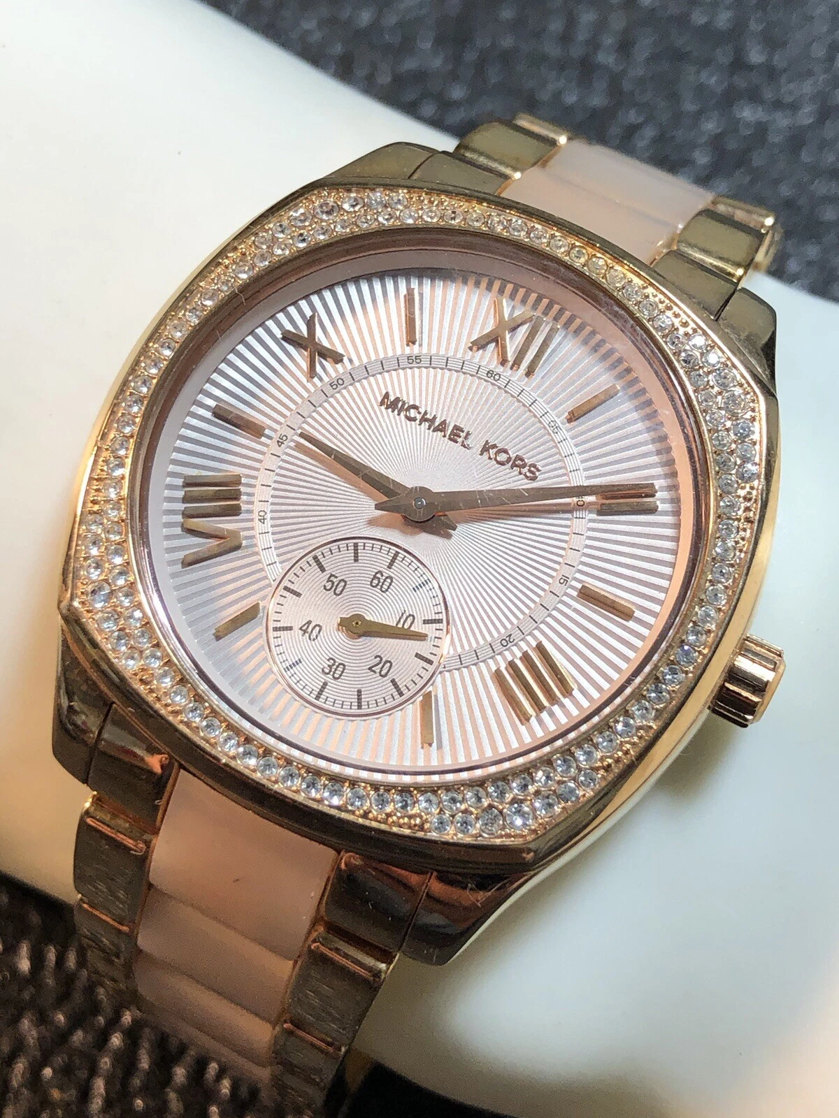 Michael Kors Donna Bryn MK6135 Rosa Sub S Quadrante Lunetta Gemmata Batteria Nuova