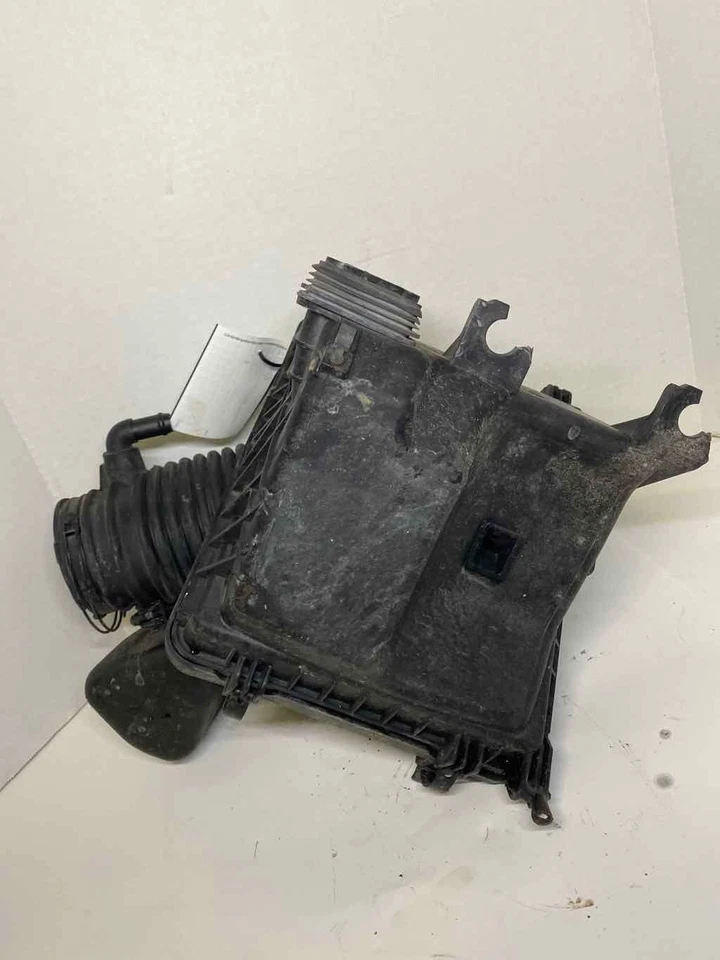 12 13 14 15 16 17 HYUNDAI AZERA Caja Filtro Aire 3.3 Foto 2 de 4