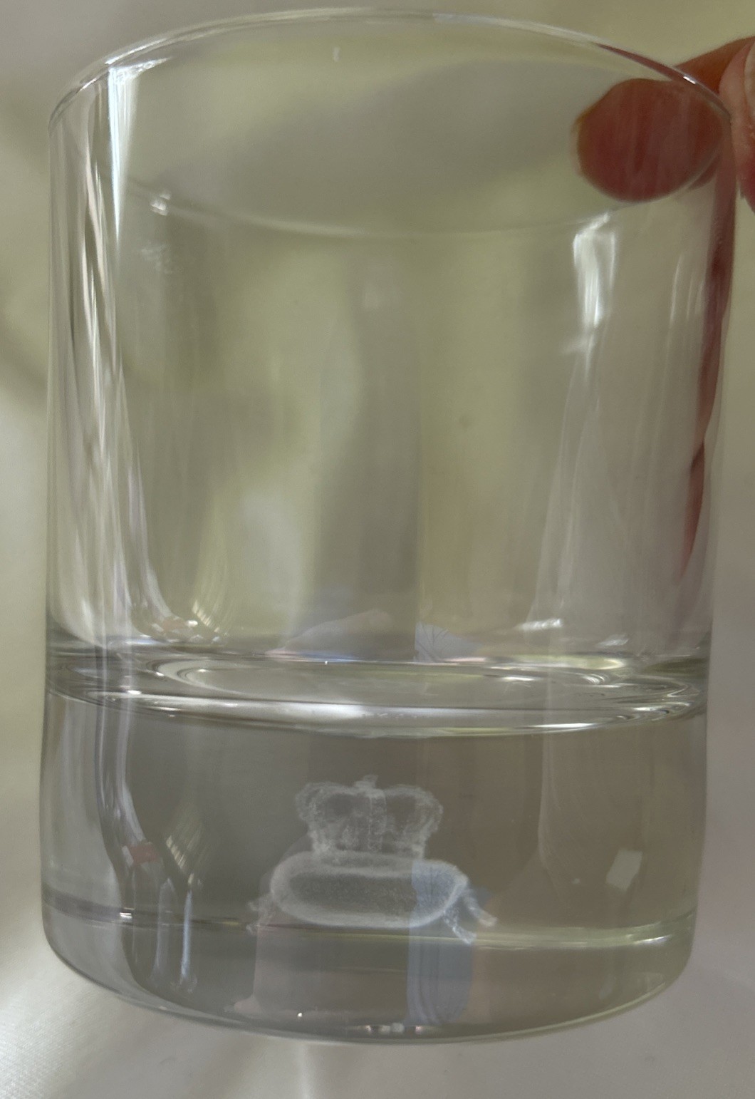 Crown Royal 3D Hologram Floating Pillow Laser Etched Rocks Whiskey Glass 1 Only