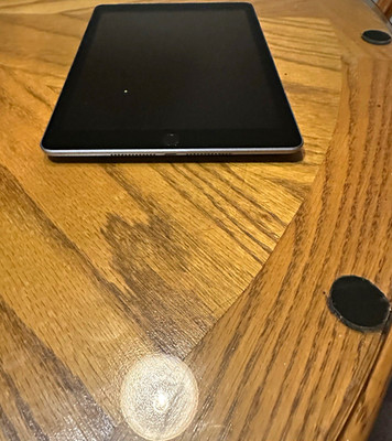 Apple iPad mini 9.7in 128MB 8GB RAM Wi Fi + 4G Silver Tablet