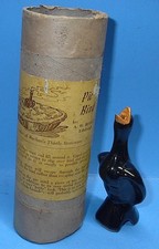 VINTAGE PIE BIRD ORANGE BEAK A W BUCHAN SCOTL...