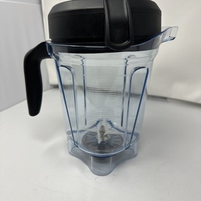 Vitamix VM0161 64 oz Low-Profile Blender Container Lid Blade Base Never Used