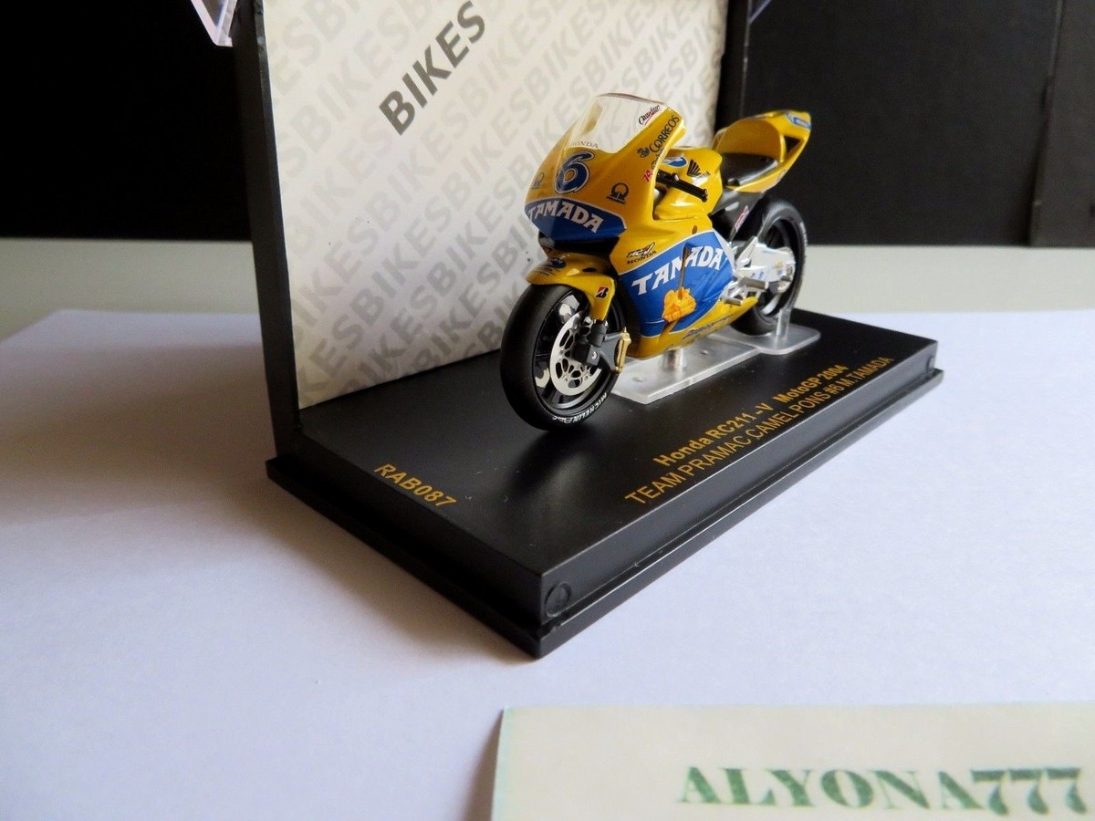 1/24 Ixo HONDA RC211V Makoto Tamada 2004 Bike Motorcycle 1:24