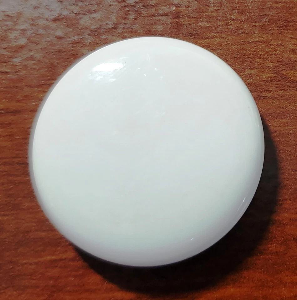 Original Apple AirTag Bluetooth READ Account LOCKED Parts ONLY AS IS MX532AM/A - Image 2 of 2