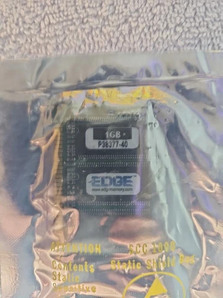 Memoria EDGE 1GB Computadora de escritorio PC DDR 400 PC3200 ECC RAM - PE196431 Foto 2 de 4