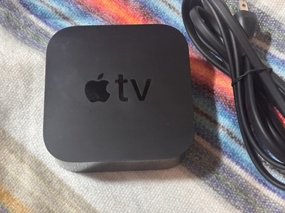 Apple TV (3rd Generation) 8GB Digital HD Media Streamer - Black