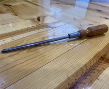 Rare Vtg Stanley #4 Phillips screwdriver No. 2704 made in the USA