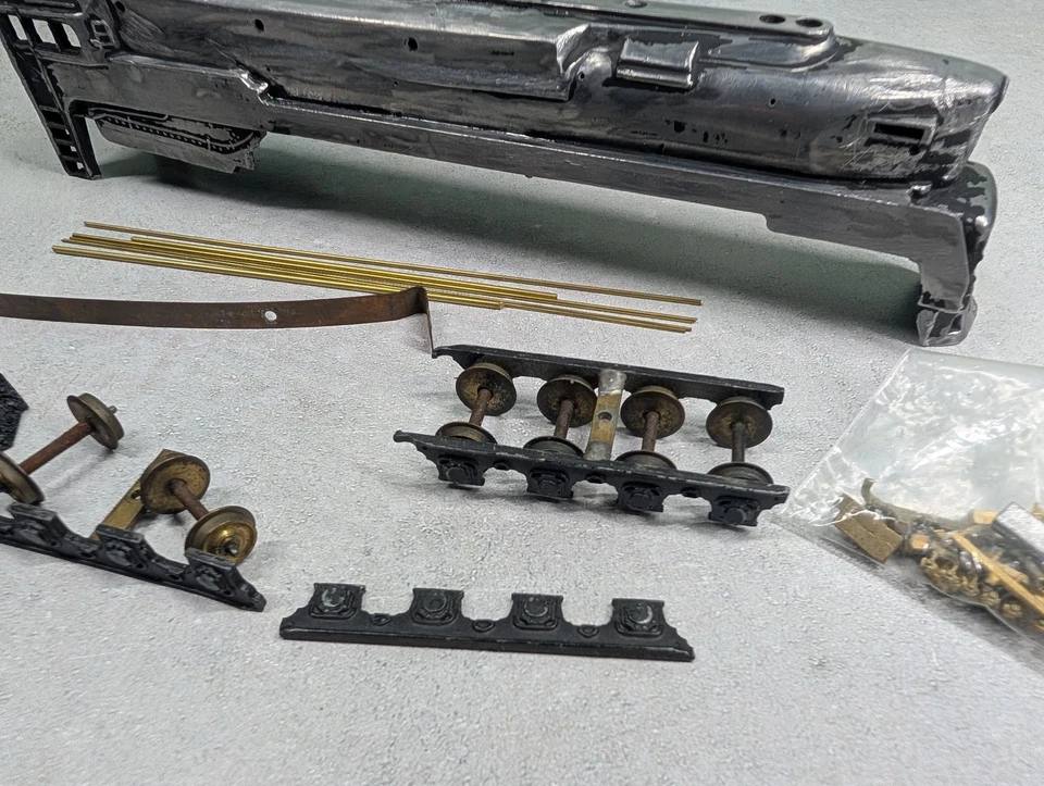 USED Bowser HO Scale T1 Duplex Locomotive Shell & Parts, Metal READ - Image 3 of 4