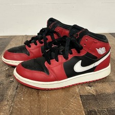 Nike Air Jordan 1 Mid Black Red Gym Shoes Youth Size 4Y DQ8423-061