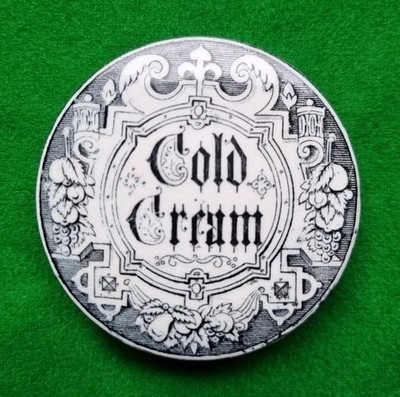 Alter antiker bedruckter Topfdeckel kaltcreme verziert attraktives Design 1910er