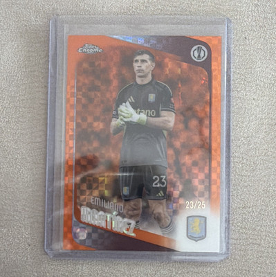 Topps Orange Parallel Serial Numbered Emiliano Martínez Aston Villa #75 /25