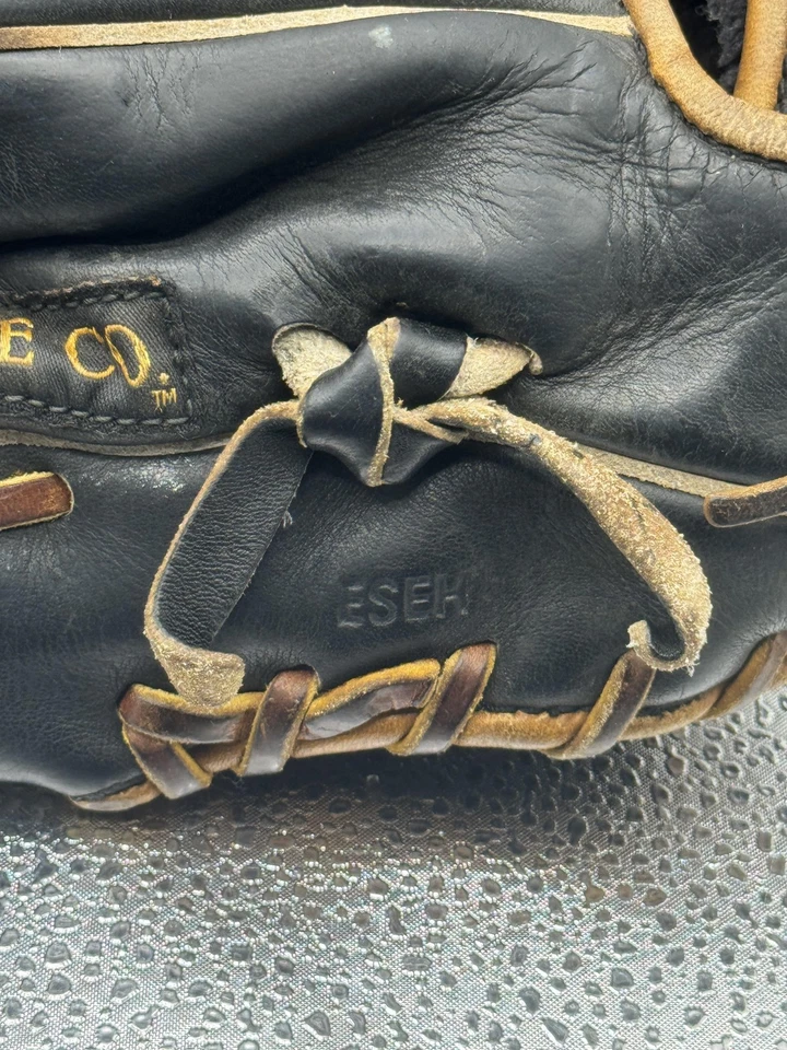 Guante de Béisbol Rawlings Corazón de la Piel Negro Modificado Trapecio Web 11 1/2 11.5 Foto 4 de 4