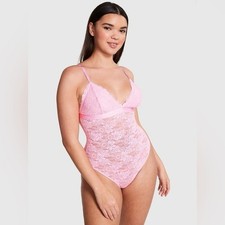 VS Pink  Women's Wink Lace Triangle Unlined Bodysuit Size Medium NWT Pink