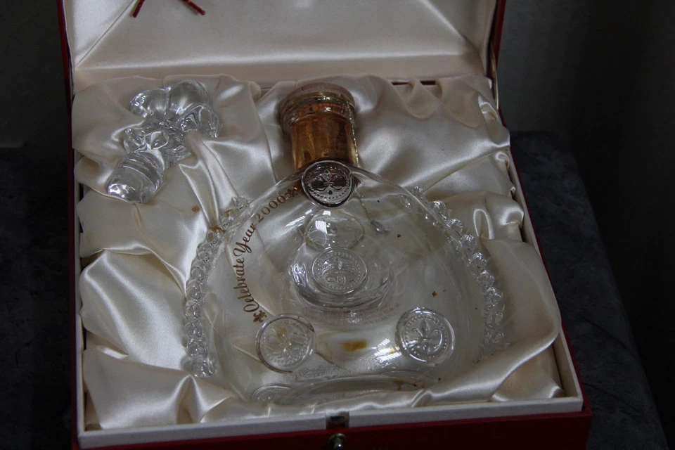 Remy Martin Luis XIII Botella Vacía Bacarat Cristal Raro Celebración Foto 4 de 4