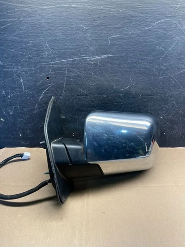 2008 to 2015 Nissan Armada Left Driver Side Turn Signal Mirror S8037 DG