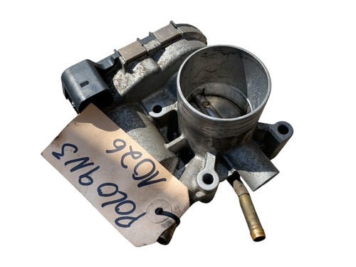 VW Polo 6N2 6N II Bj.2001 1,4 44 KW / Drosselklappe 030129711BP