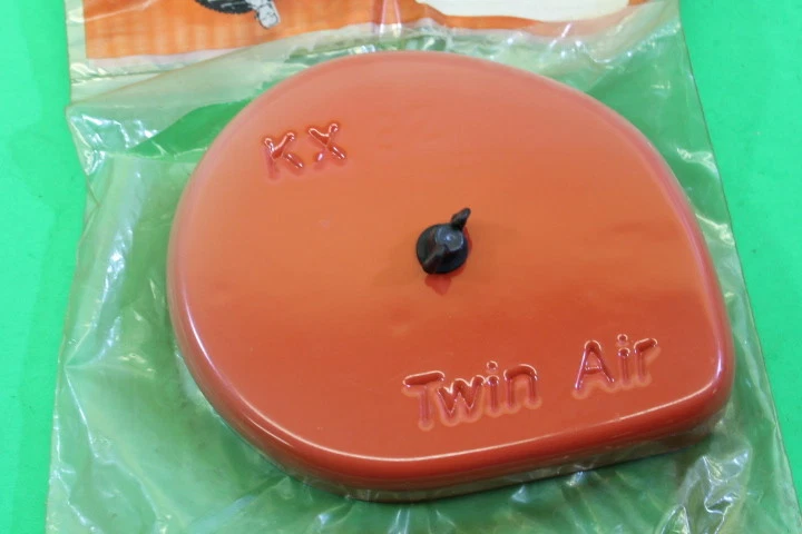 Cubierta de caja de aire doble - KAWI KX 125 1992 - 1993; KAWI KX 250 1992 - 1993 Foto 2 de 4