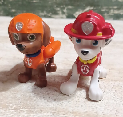 Spin Master PAW Patrol Zuma & Marshall Plastic Dog Figurine Lot of 2