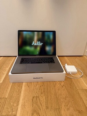 Apple MacBook Pro Retina 15.4  2019 1TB SSD 32GB Ram 2.4GHz 8-Core i9 Vega 20