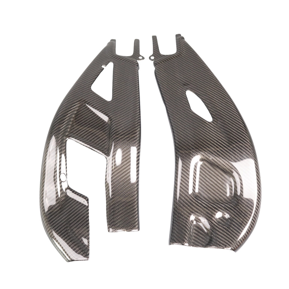 Cache bras oscillant carbone Honda CBR1000RR contre les rayures de bottes