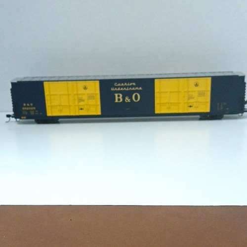 Coche de caja Walthers B&O HO Pullman Standard 86' Hi-Cube 8 puertas 932-35317 | Condition: Used