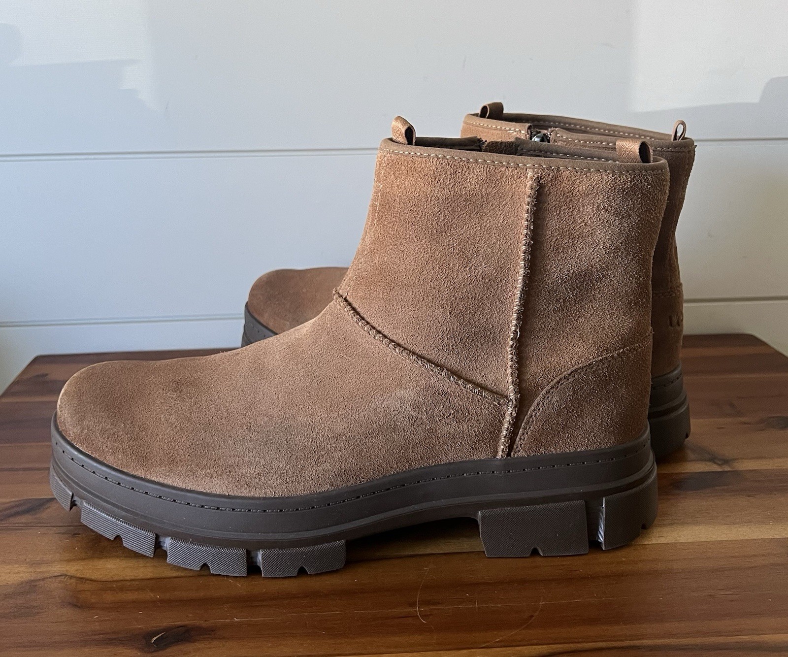 UGG Skyview Classic Pullon Waterproof Boot 12 Men… - image 2