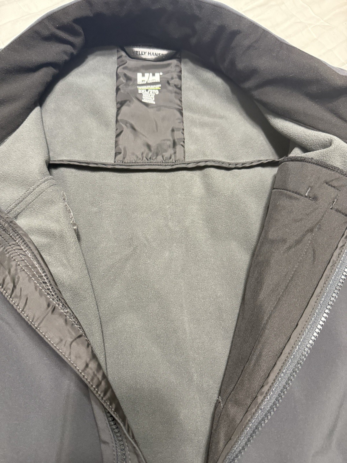 Helly Hansen Men’s Black Crew Softshell Fleece Ja… - image 6