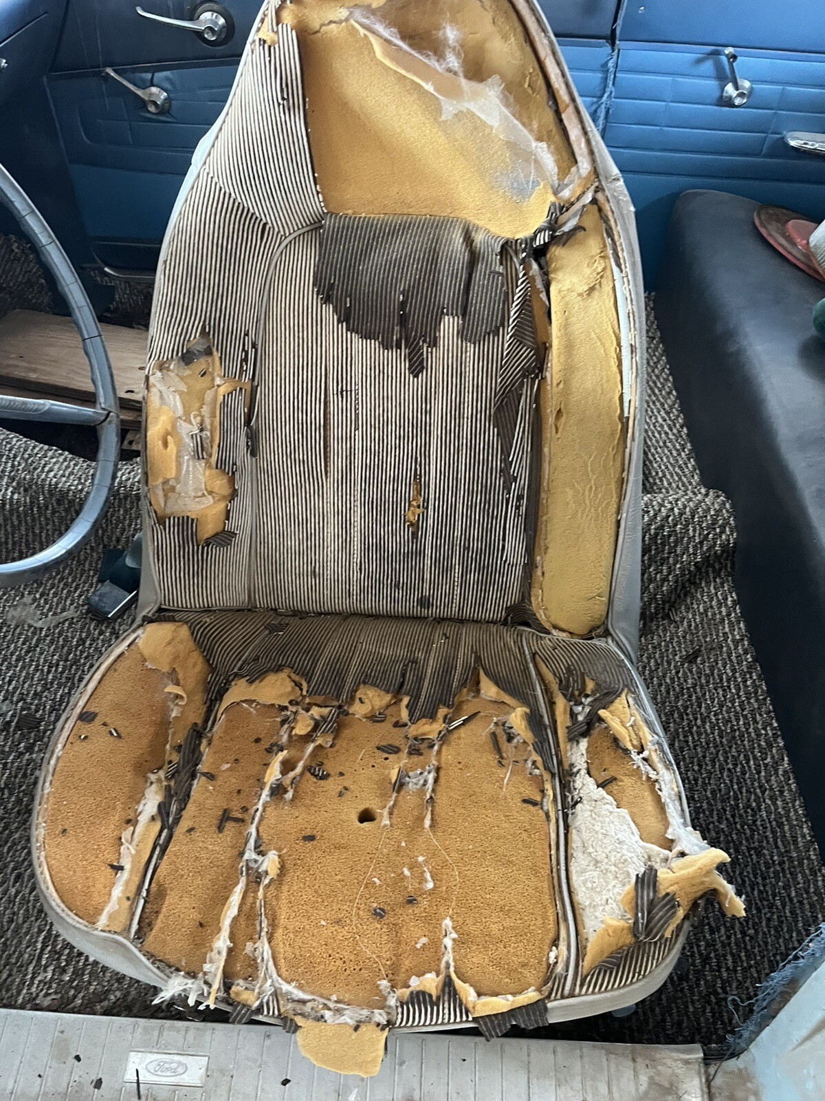 7377 GM SWIVEL BUCKET SEAT, MONTE CARLO,CHEVELLE LAGUNA S3, CUTLASS