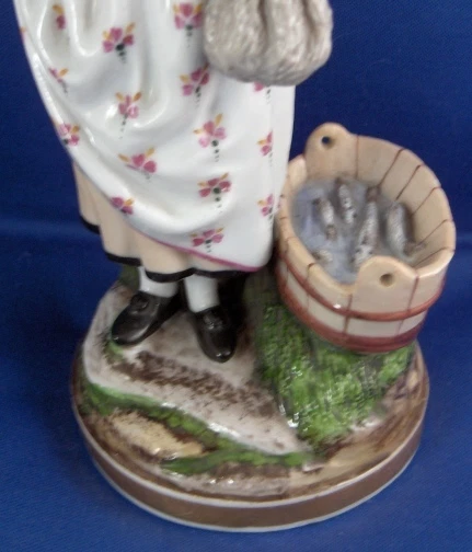 Bonita figura de dama de porcelana Niderviller del siglo XVIII figura de porcelana Niderville Foto 4 de 4