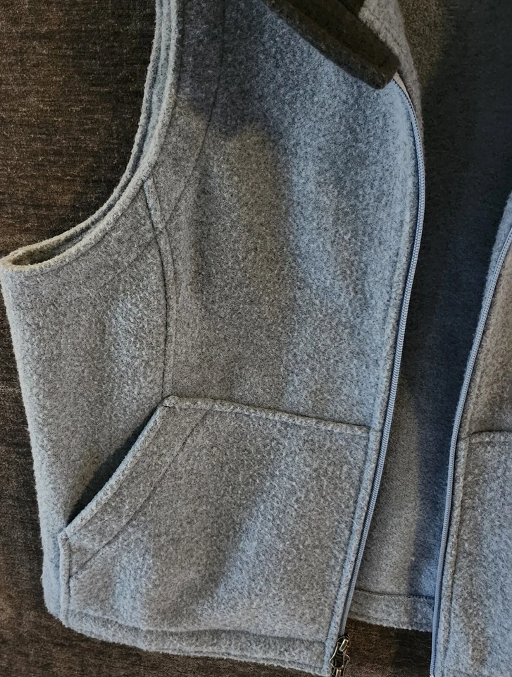XL Royal Robbins Heavy Fleece Vest Gray Two Way Zip - Image 3 of 4