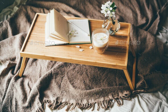 Vassoio Da Letto Pieghevole In Bambù, Multiuso Per Colazione, Laptop, Snack E Scrivania Da Divano (52x23,6x17,5 Cm)