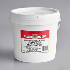 Mezcla de aceitunas mediterráneas Royal Ann con hoyos 11 lb.