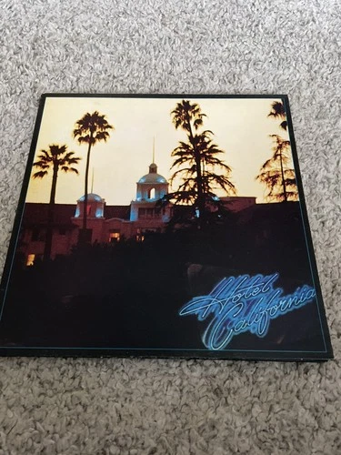 Eagles - Hotel California 12” Black Vinyl LP With Poster G/Fold Asylum 1976 VG+