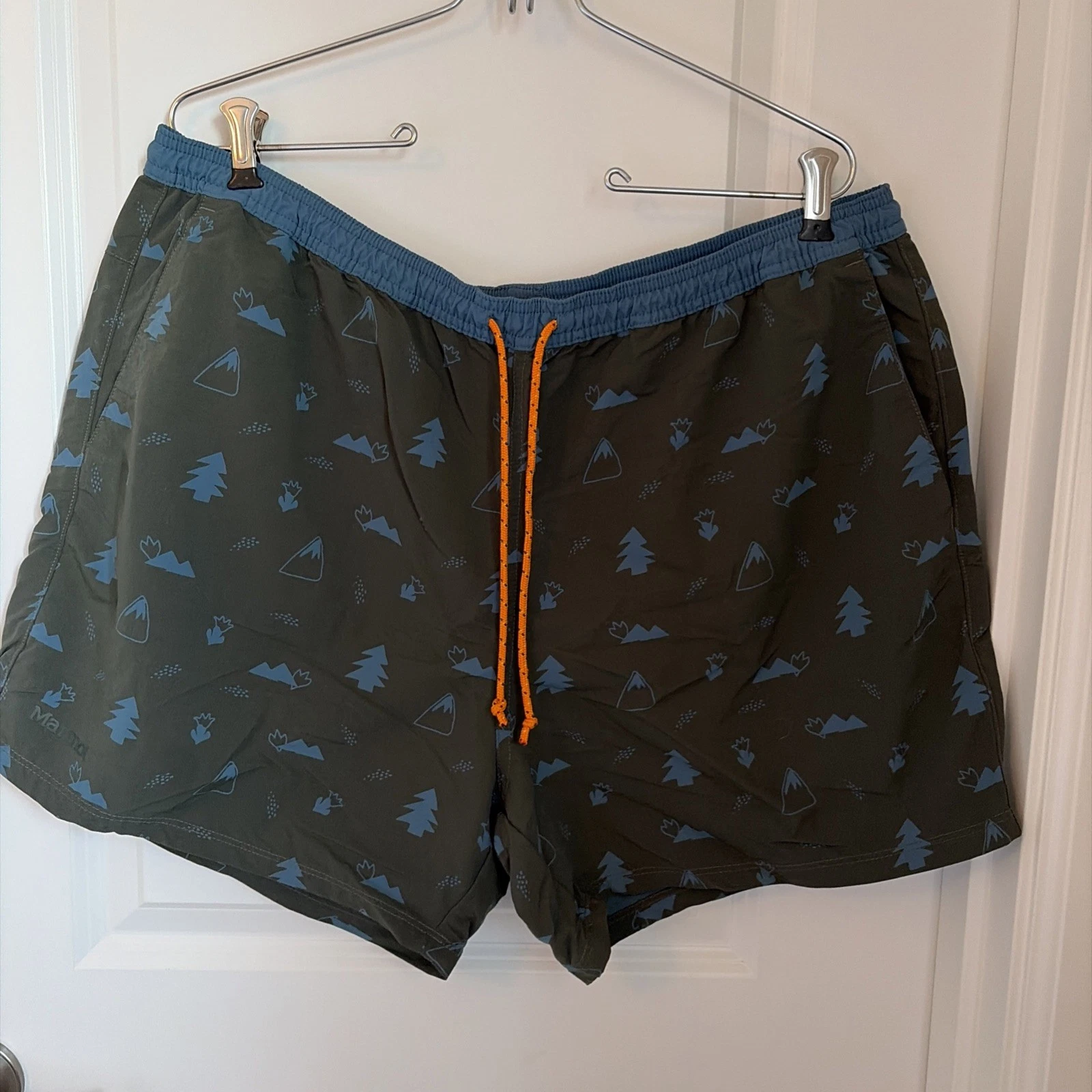 Marmot Trail Running Hiking Shorts Mens XL Mountain Print Elastic Waist Outdoor