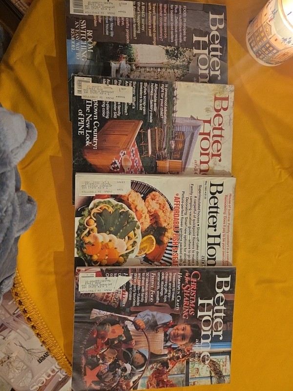 Lot Of 4 Better Homes And Gardens Magazines 1982 Sept, Oct, May, Dec